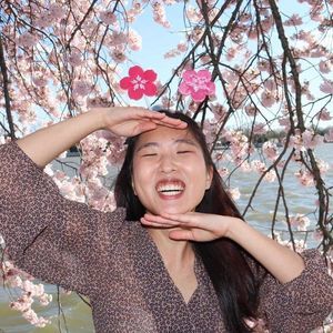 Meet your Posher, Lina